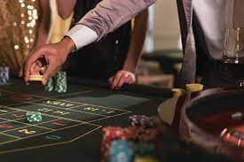 Proses login dan deposit Domino QQ di smartphone